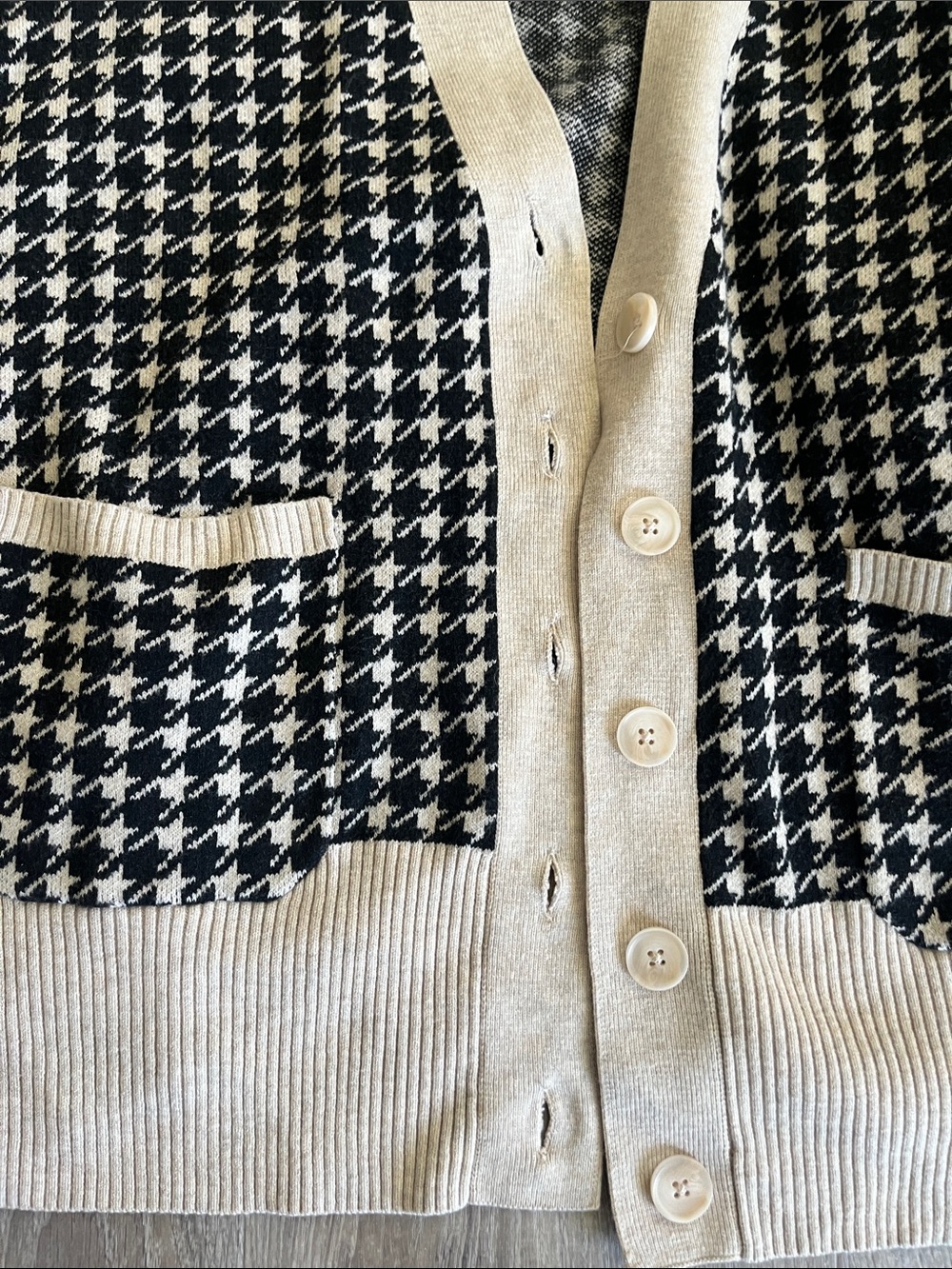 a new day Black & Cream Houndstooth Button-Front Cardigan - Picture 3 of 5